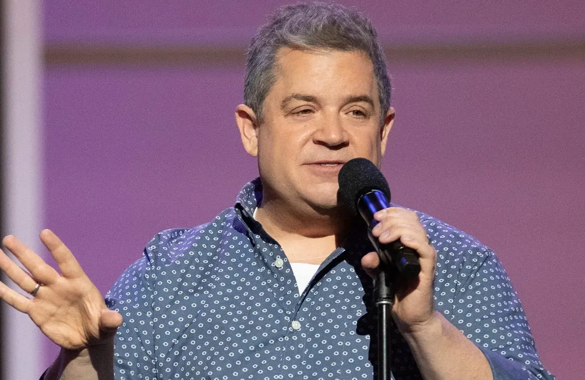 Patton Oswalt Gets Back to Basics in His New StandUp Special PRIMETIMER