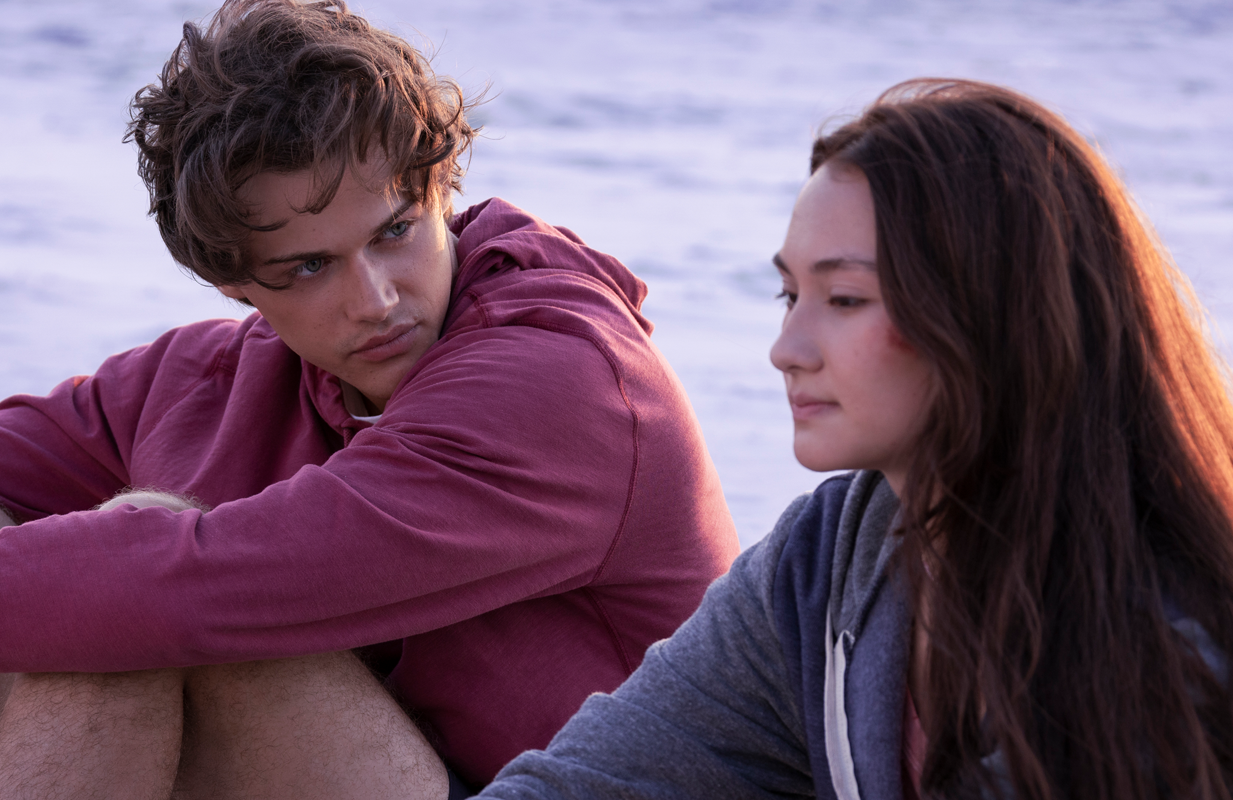 Christopher Briney and Lola Tung (Photo: Dana Hawley/Prime Video)