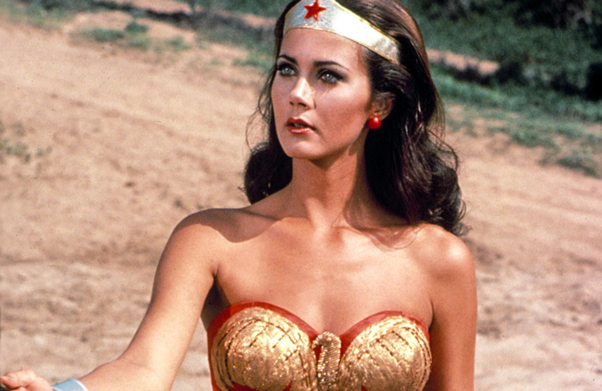 Lynda Carter in Wonder Woman (Photo: Everett Collection)