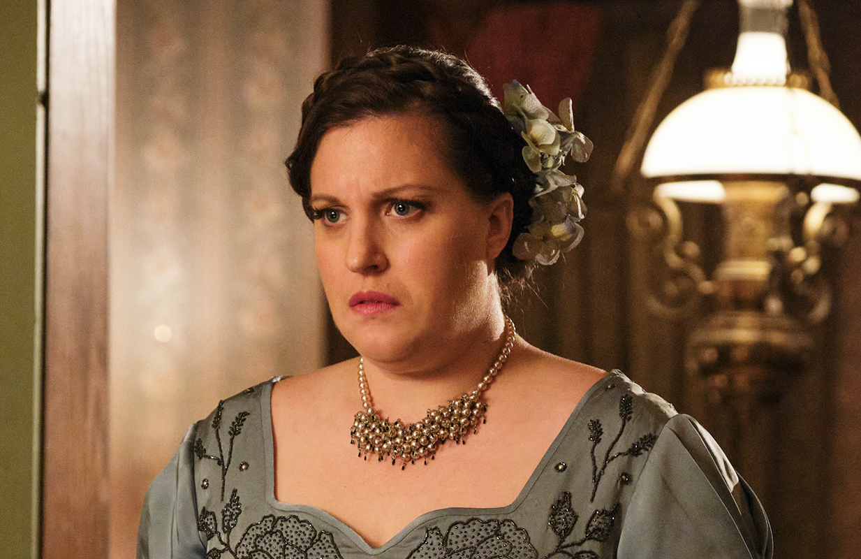 Allison Tolman in Why Women Kill (Photo: Trae Patton/Paramount)