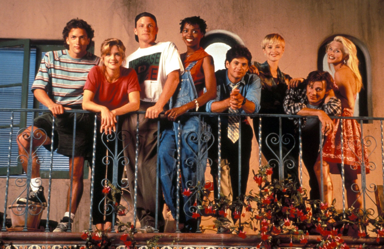  Andrew Shue, Courtney Thorne-Smith, Doug Savant, Vanessa Williams, Thomas Calabro, Josie Bissett, Grant Show, and Amy Locane in an early promotional photo for Melrose Place.  (Photo: Spelling Television / Everett Collection)