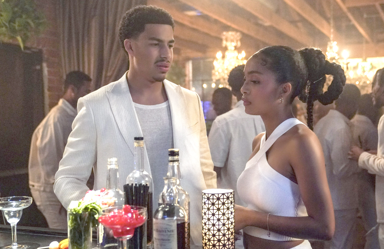 Marcus Scribner and Yara Shahidi in Season 5 of Grown-ish (Photo: Mike Taing/Freeform)