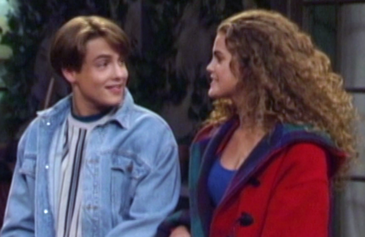 Will Friedle and Keri Russell in Boy Meets World (Photo: Disney+)