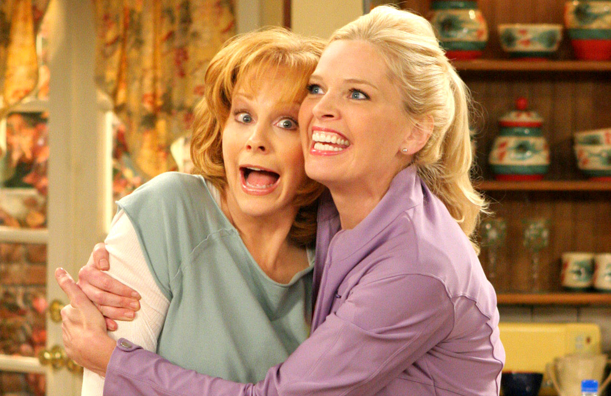 Reba McEntire and Melissa Peterman in Reba (Photo: Fox/Everett Collection)