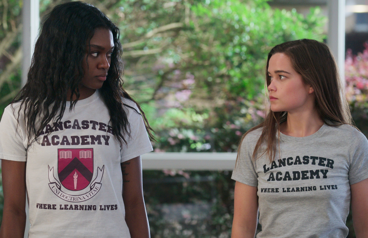 Imani Lewis as Calliope and Sarah Catherine Hook as Juliette in &lt;i&gt;First Kill&lt;/i&gt; (Photo: Netflix)