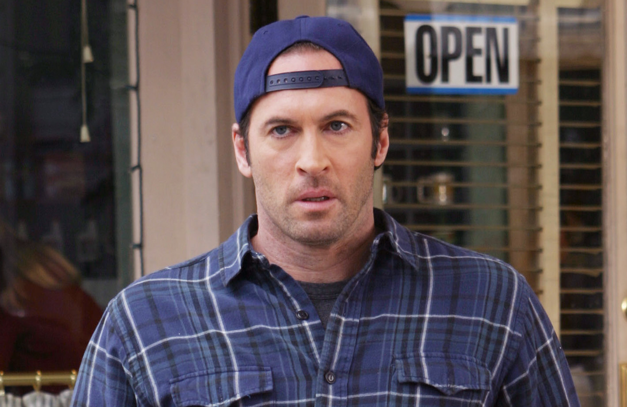 Scott Patterson as Luke in Gilmore Girls. (Photo: Warner Bros/Courtesy Everett Collection)