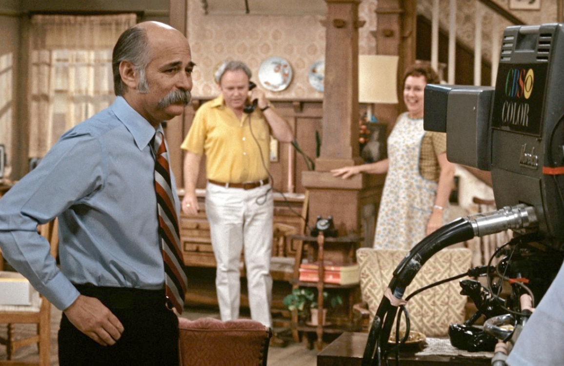 Norman Lear (left) on the All of in the Family set in 1971. (Photo: Gene Trindl/CBS/Courtesy Everett Collection)