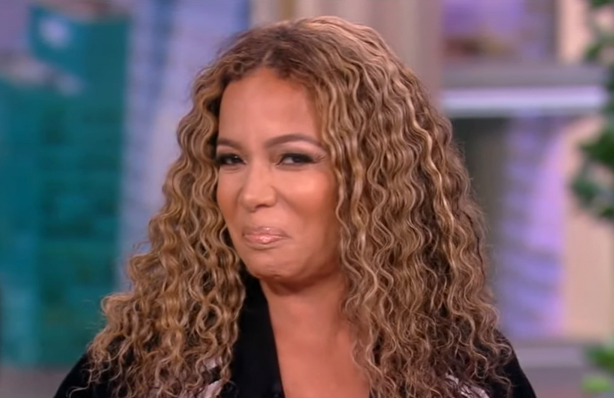 Sunny Hostin thinks there's something fishy going on with Ginni Thomas' no-politics-at-home claim. (Photo: ABC)