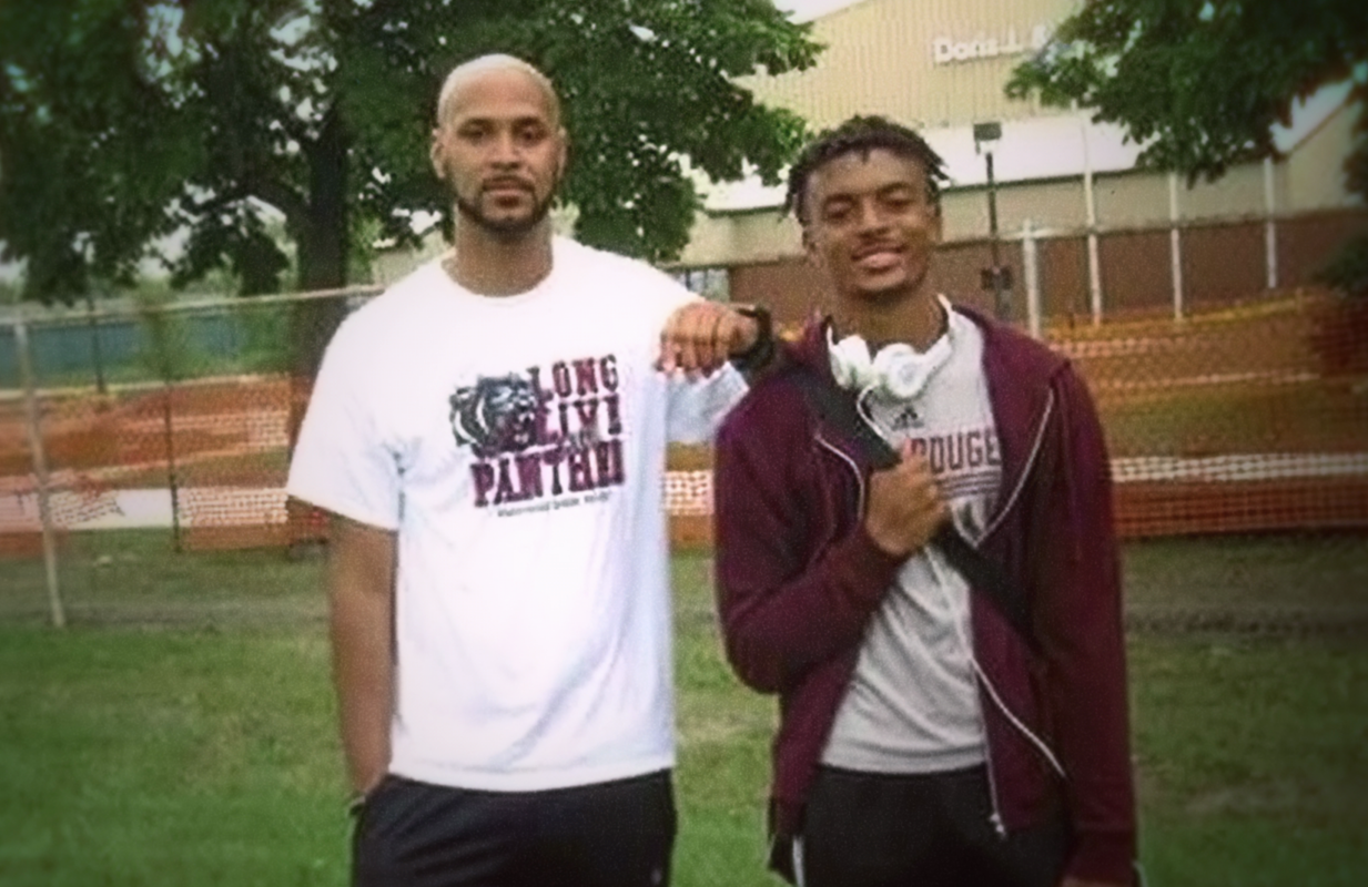 David Carter (left) and his son (Photo: Netflix)