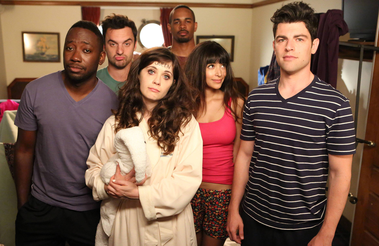 Lamorne Morris, Jake Johnson, Zooey Deschanel, Damon Wayans Jr., Hannah Simone, and Max Greenfield in New Girl (Photo: Fox/Courtesy Everett Collection)