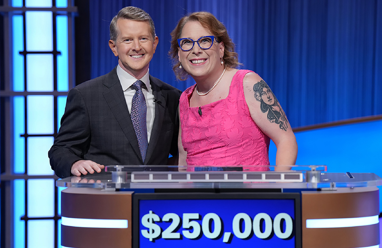 Ken Jennings and Amy Schneider. (Photo: Jeopardy!) 