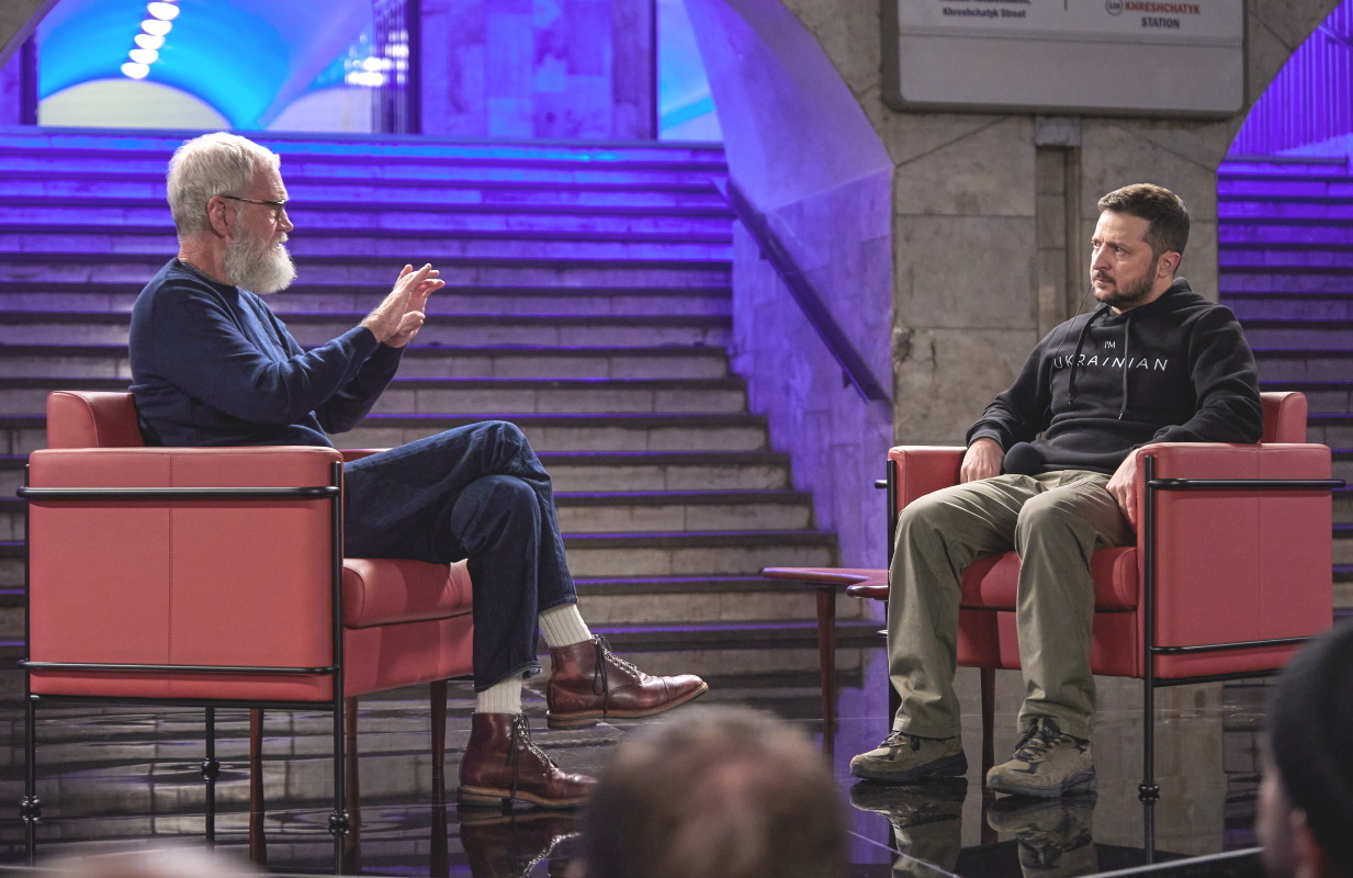 David Letterman interviews Ukrainian President Volodymyr Zelenskyy (Photo: Netflix)