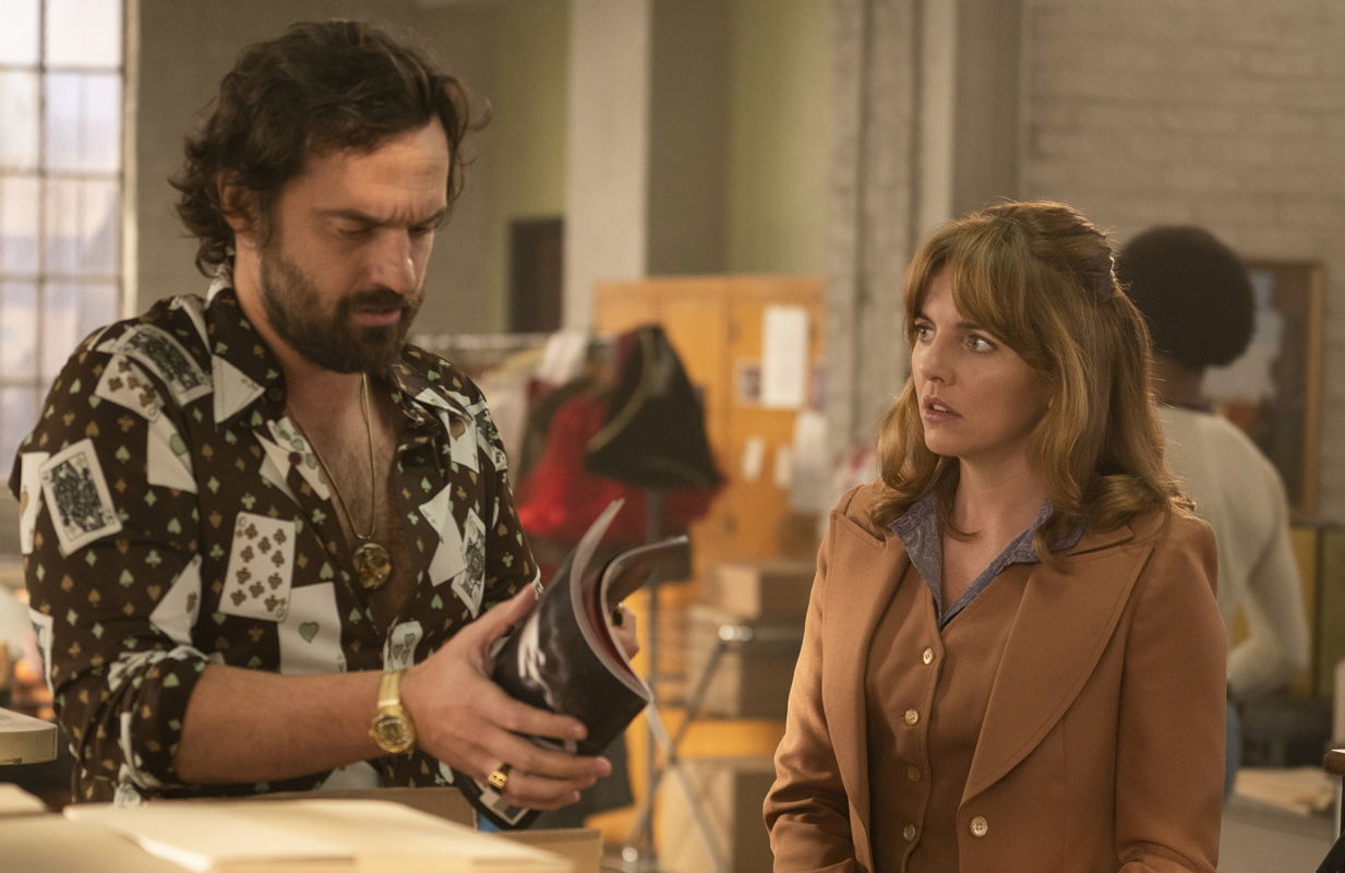Jake Johnson and Ophelia Lovibond in Minx. (Photo: HBO Max)
