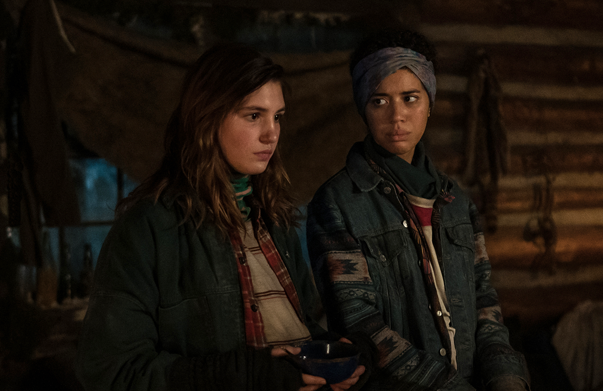 Sophie Nélisse and Jasmin Savoy Brown in Showtime's Yellowjackets Season 2 premiere. (Photo: Showtime)