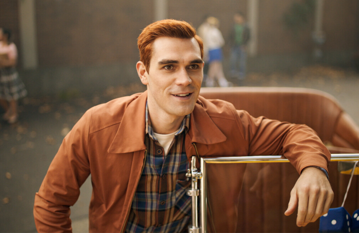 KJ Apa and the gang travel back to the 1950s in Riverdale Season 7. (Photo: The CW)