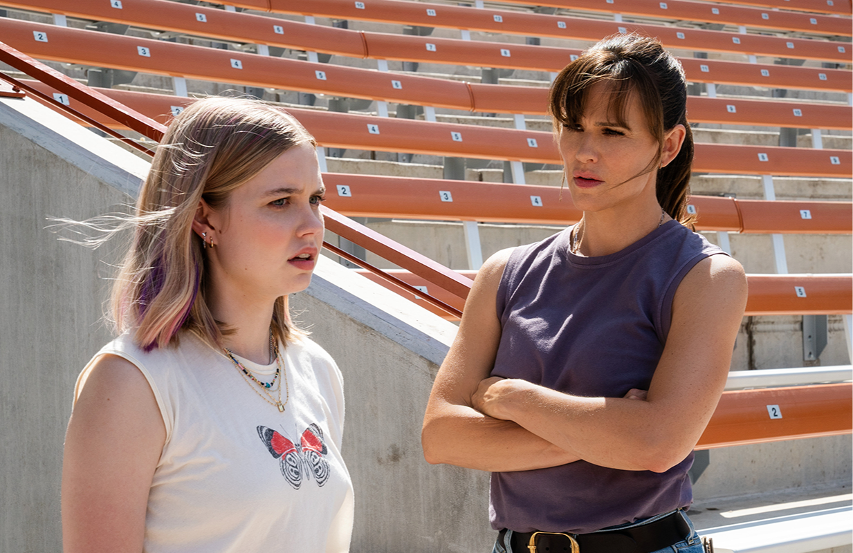 Jennifer Garner and Angourie Rice in The Last Thing He Told Me (Photo: Apple TV+)