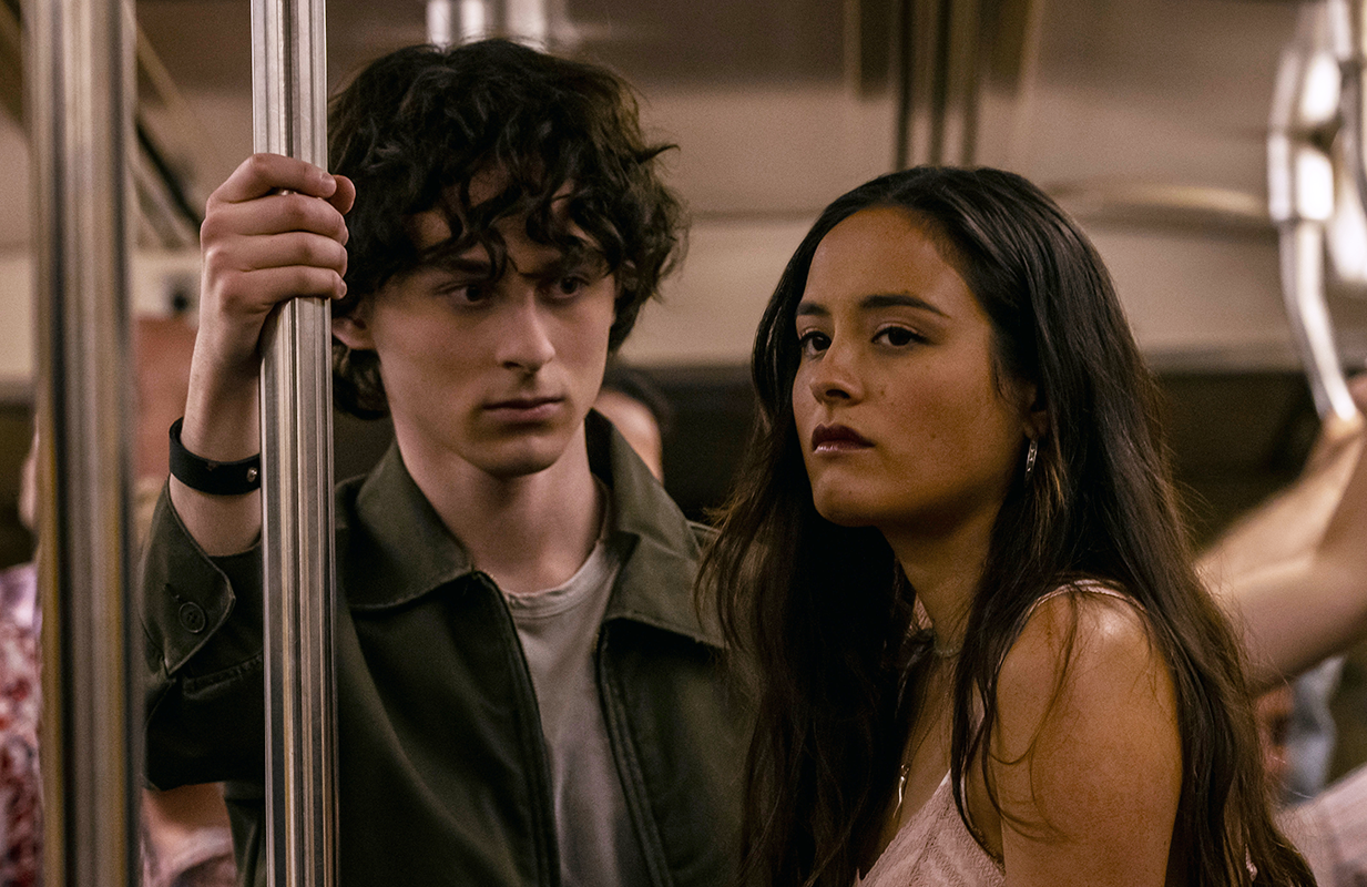Wyatt Oleff and Chase Sui Wonders in City on Fire (Photo: Apple)