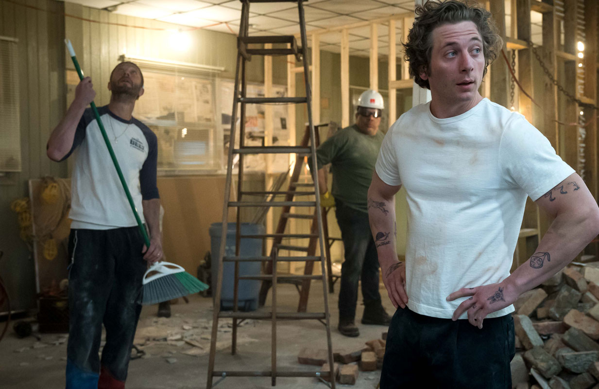 Ebon Moss-Bachrach, Jeremy Allen White (Photo: Chuck Hodes/FX)