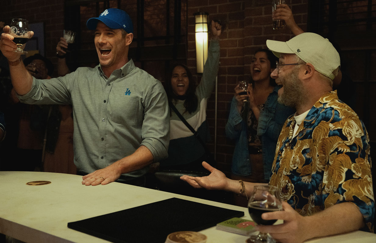 Luke Macfarlane, Seth Rogen (Photo: Apple TV+)
