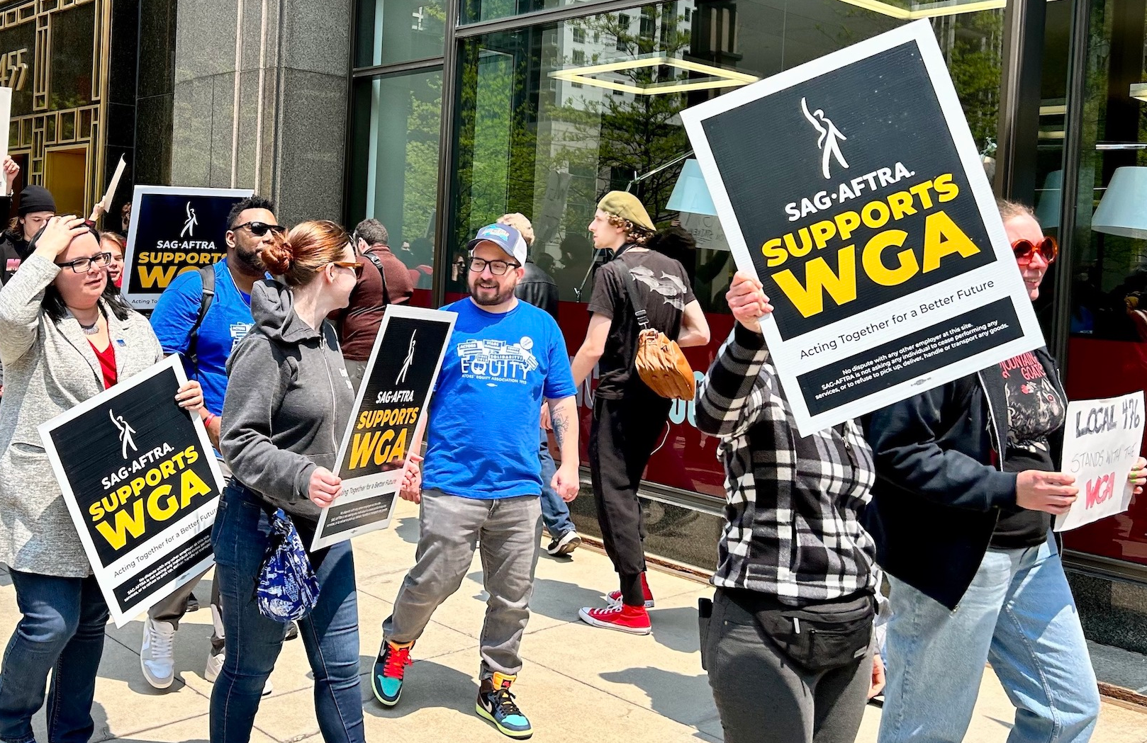 SAG-AFTRA members have been showing solidarity with WGA on the picket lines, now the guild is on a strike of its own. (Photo: Brianna Wellen)