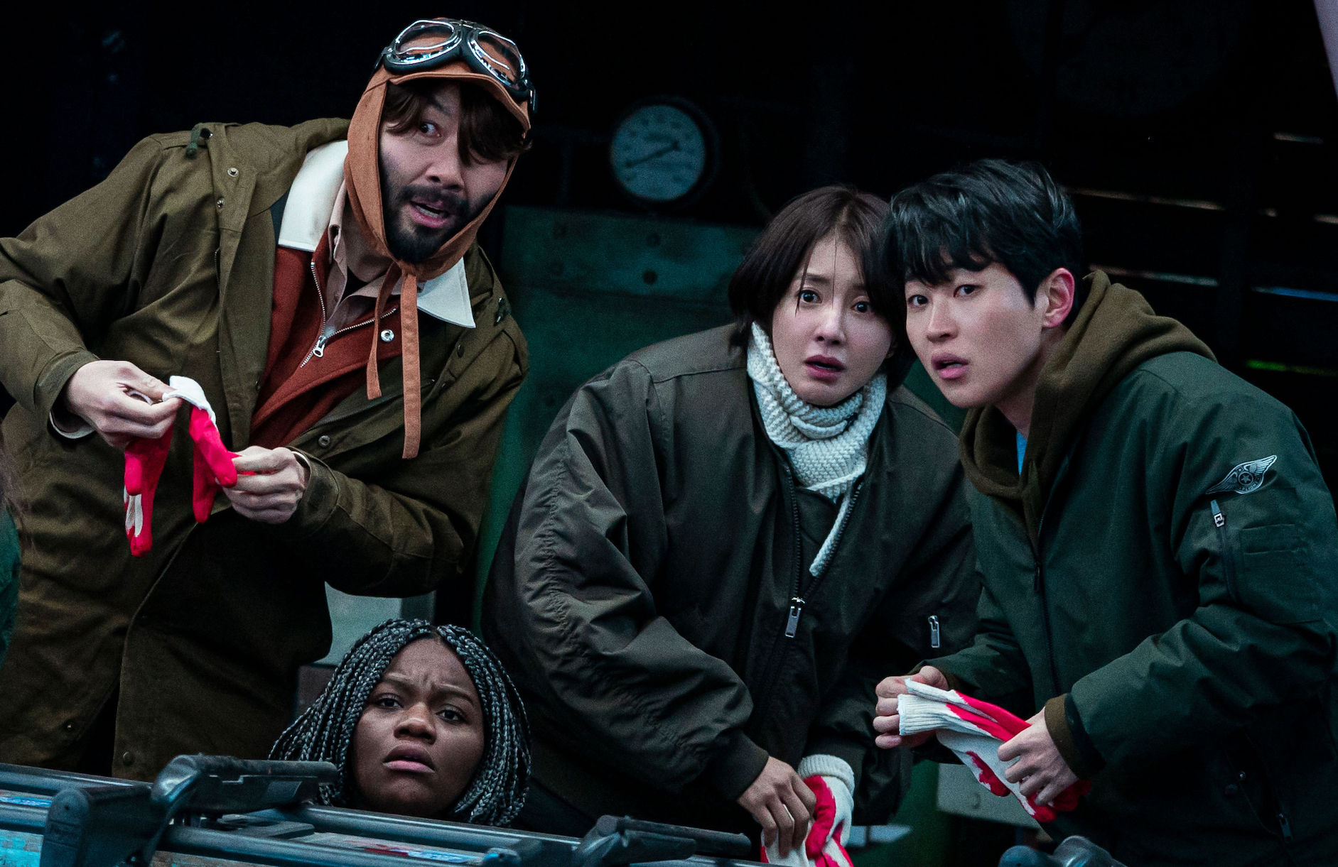 Contestants Ro Hong-chul, Yiombi Patricia, Lee Si-young, and DinDin in Zombieverse. (Photo: Netflix)