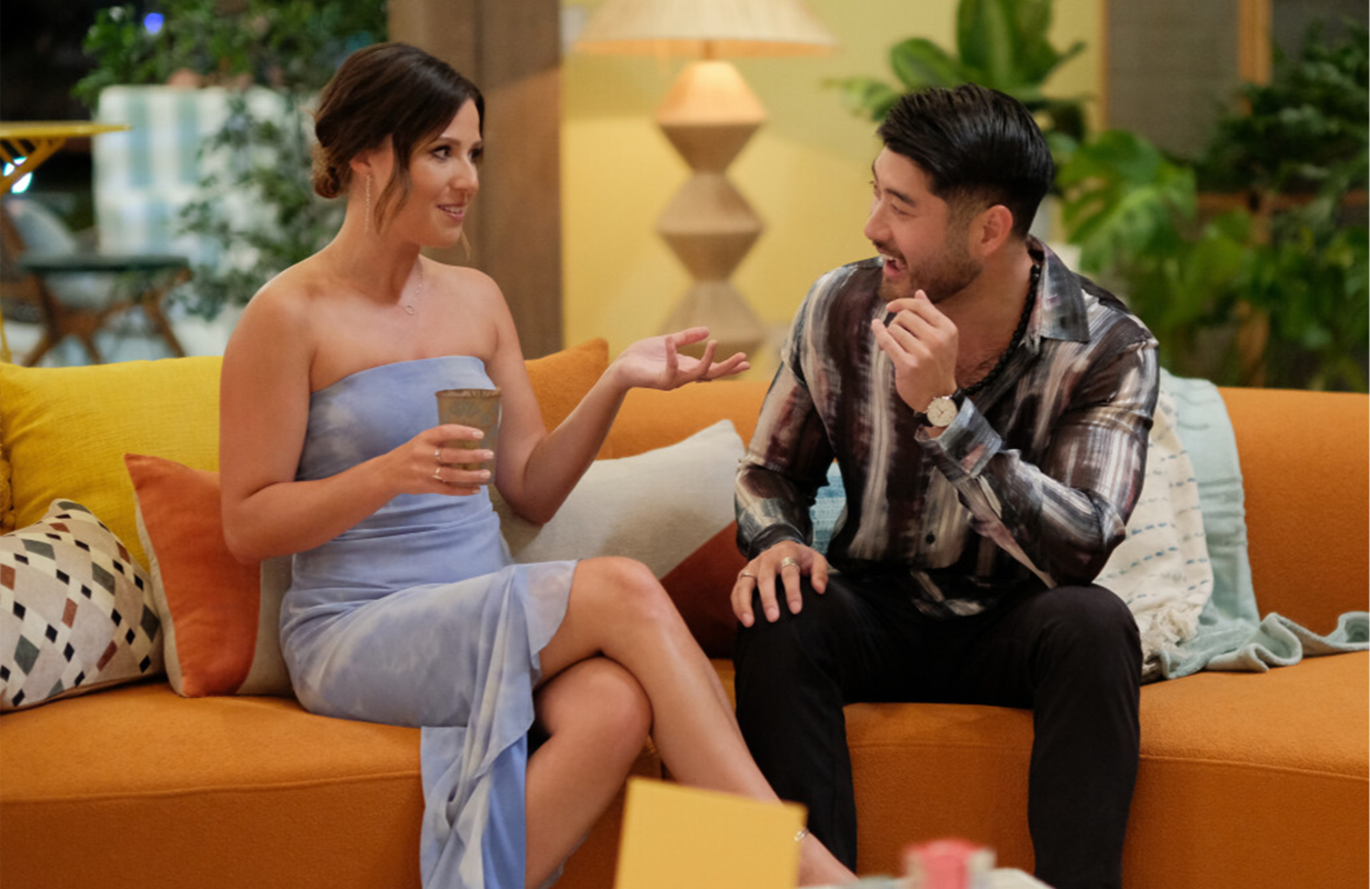 Former Bachelorette Katie Thurston with Vince Xu in FBoy Island (Photo: The CW)