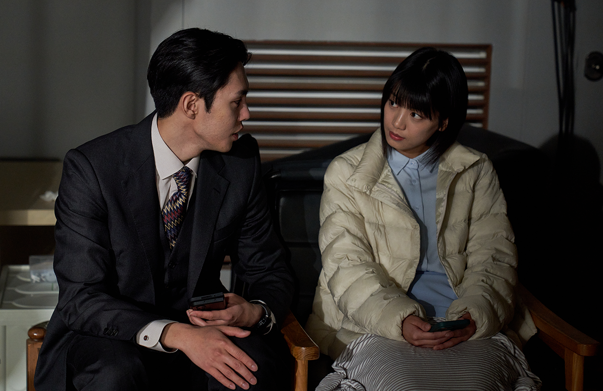 Kim Won Shik and Honoka Kitahara in Love Like a K-Drama (Photo: Netflix)