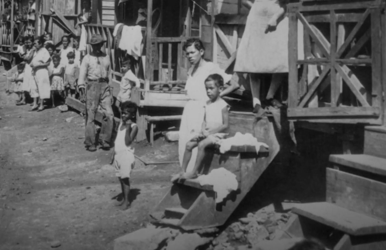 Archival photo of San Juan, Puerto Rico (Screenshot: Finding Your Roots)