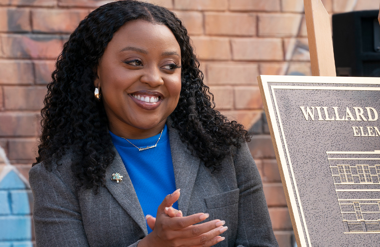 Quinta Brunson in Abbott Elementary (Photo: Gilles Mingasson/Disney)
