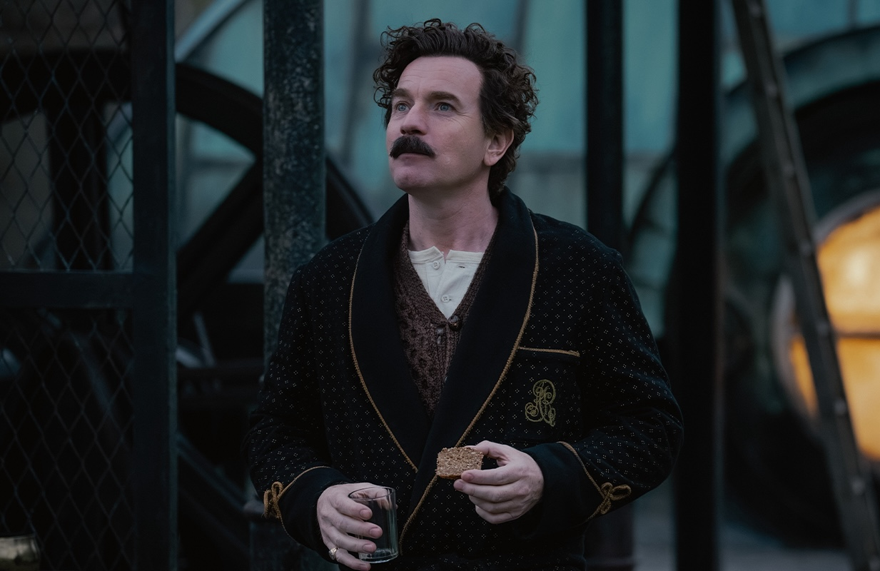 Ewan McGregor in A Gentleman in Moscow (Photo: Ben Blackall/Paramount+ With Showtime)