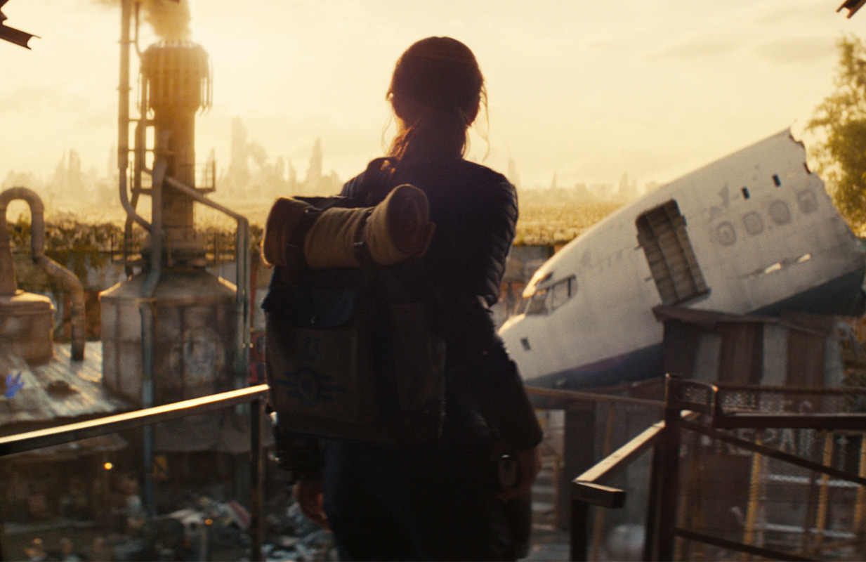 Ella Purnell, surveying the Fallout (Photo: Amazon Studios)