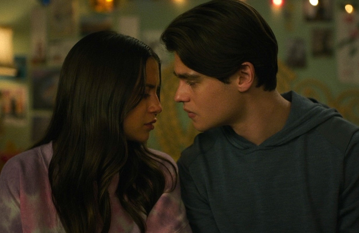 Isabela Merced and Felix Mallard in Turtles All the Way Down (Photo: Max)