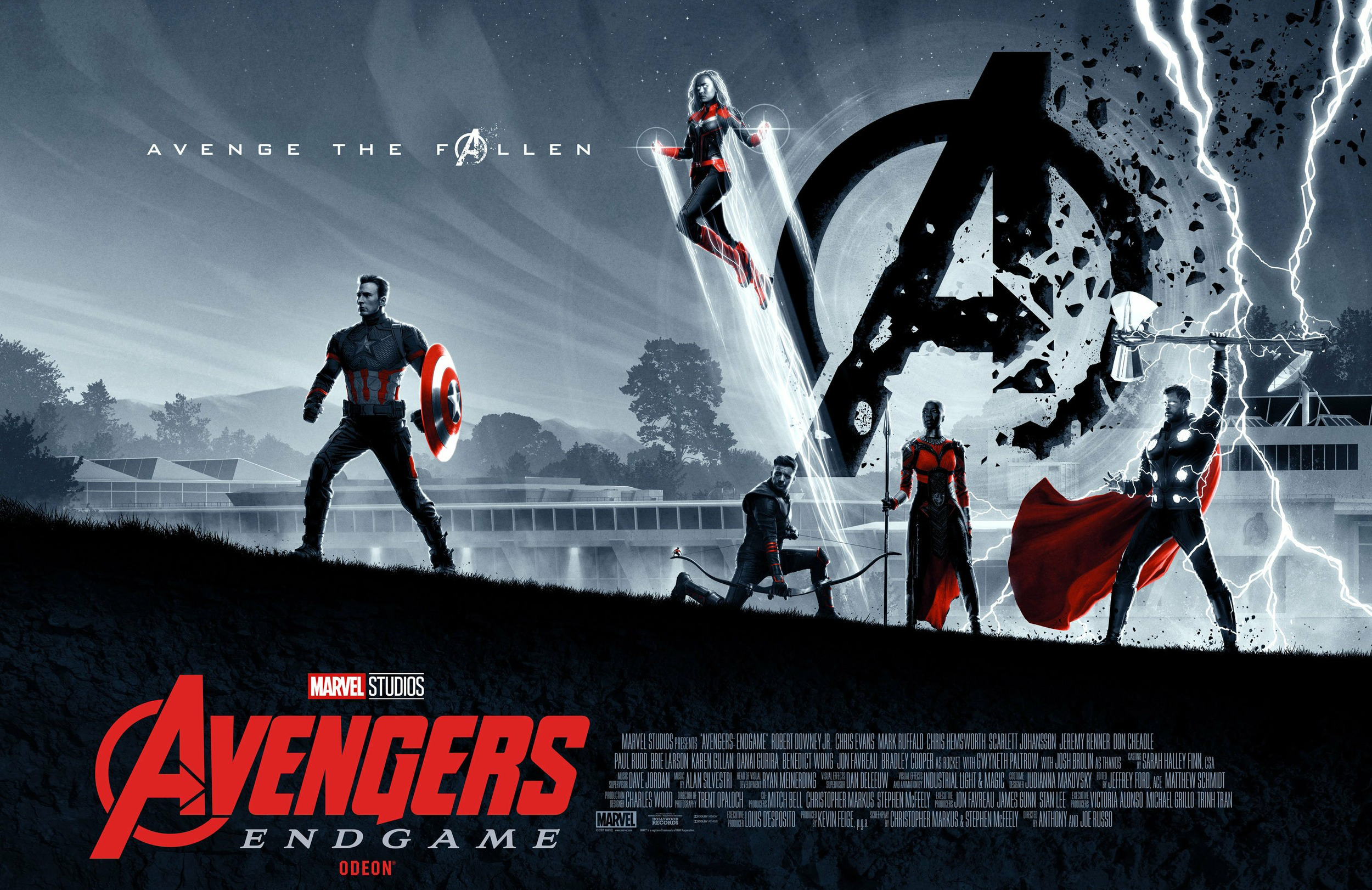 AVENGERS: ENDGAME, (aka AVENGERS 4), British poster, from left: Chris Evans, Brie Larson, Jeremy Renner, Letitia Wright, Chris Hemsworth, 2019. © Walt Disney Studios Motion Pictures / © Marvel Studios / Courtesy Everett Collection