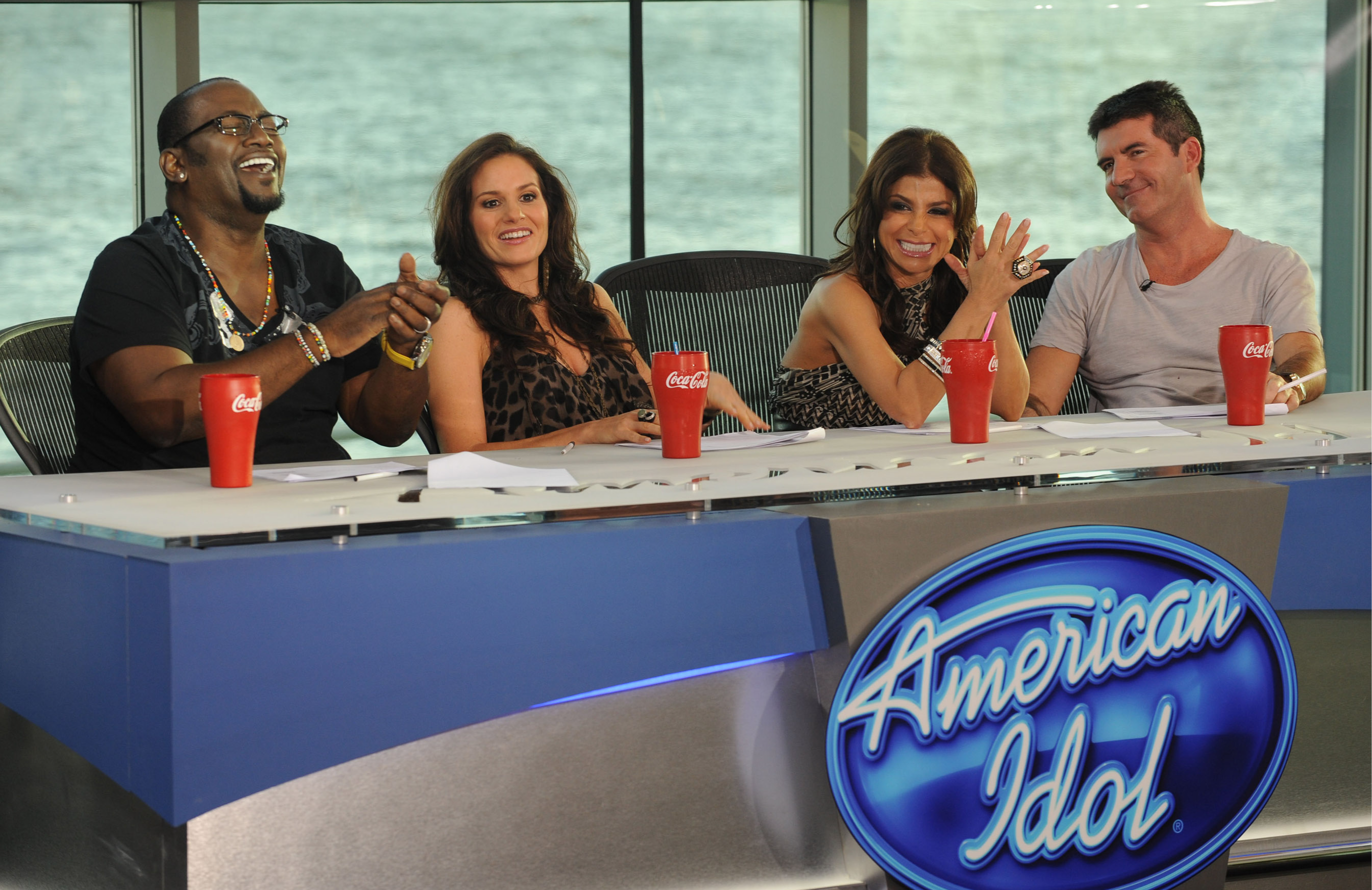 Paula Abdul with other judges on American Idol (Photo: Everett Collection)