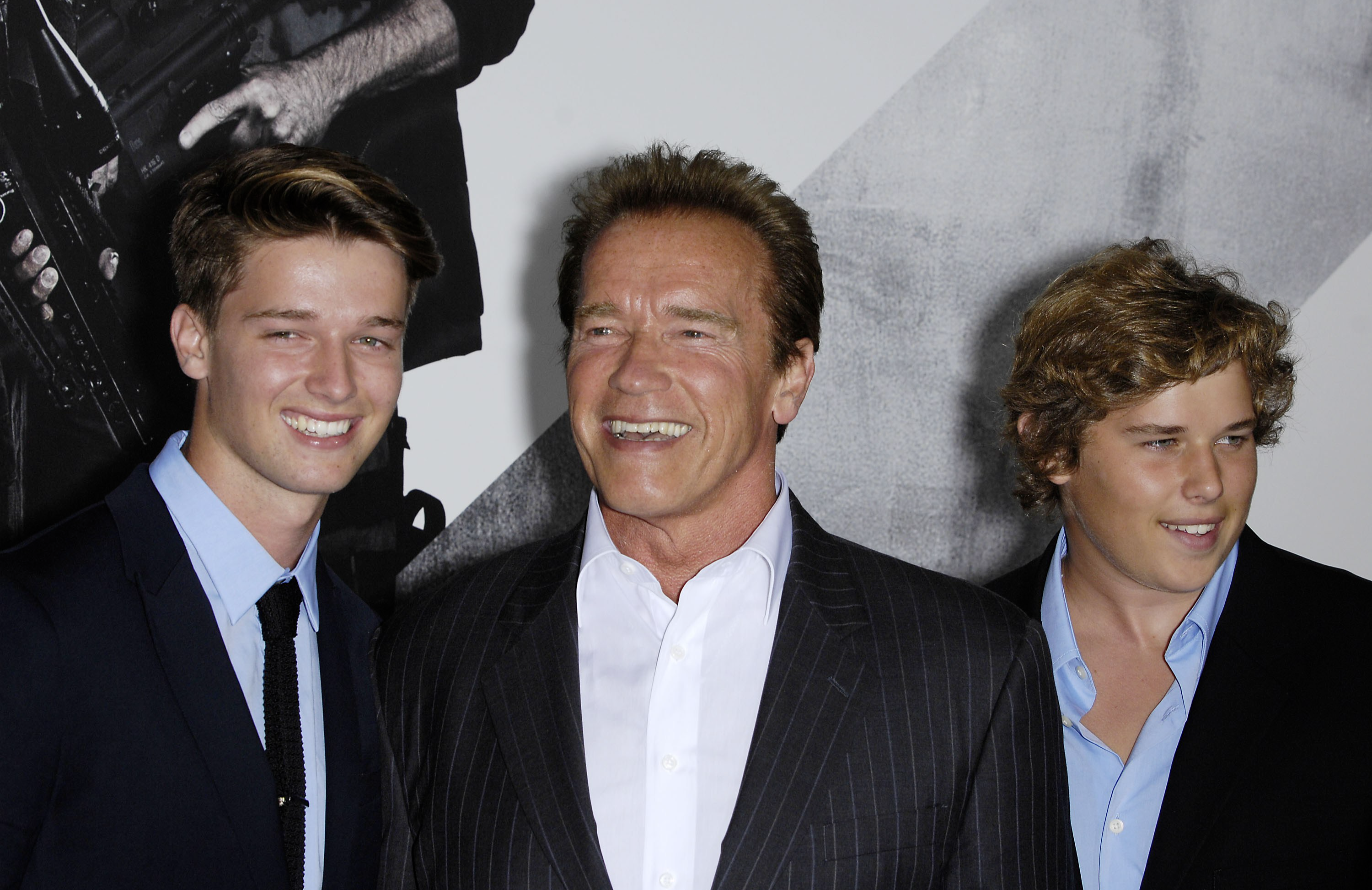  Arnold Schwarzenegger with his sons (Photo: Everett Collection)