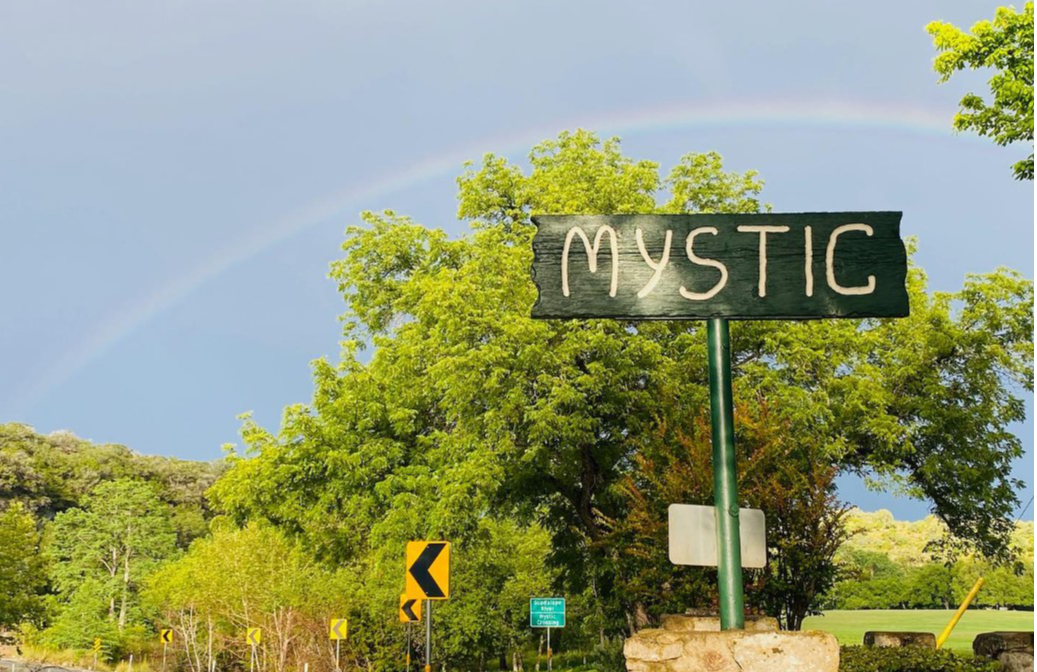 Sarah Marsh was present at Camp Mystic during the Texas flash floods (Image via Instagram/@campmystichunttx)
