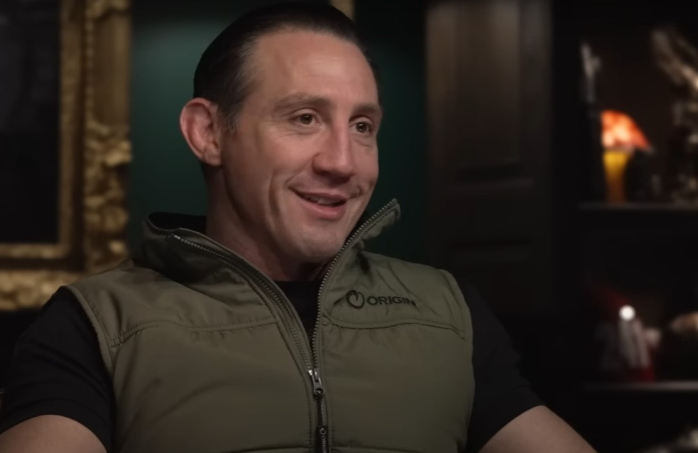 Tim Kennedy recently apologized for his past claims about receiving a Bronze Star Medal with V device (Image via YouTube/Shawn Ryan Show)