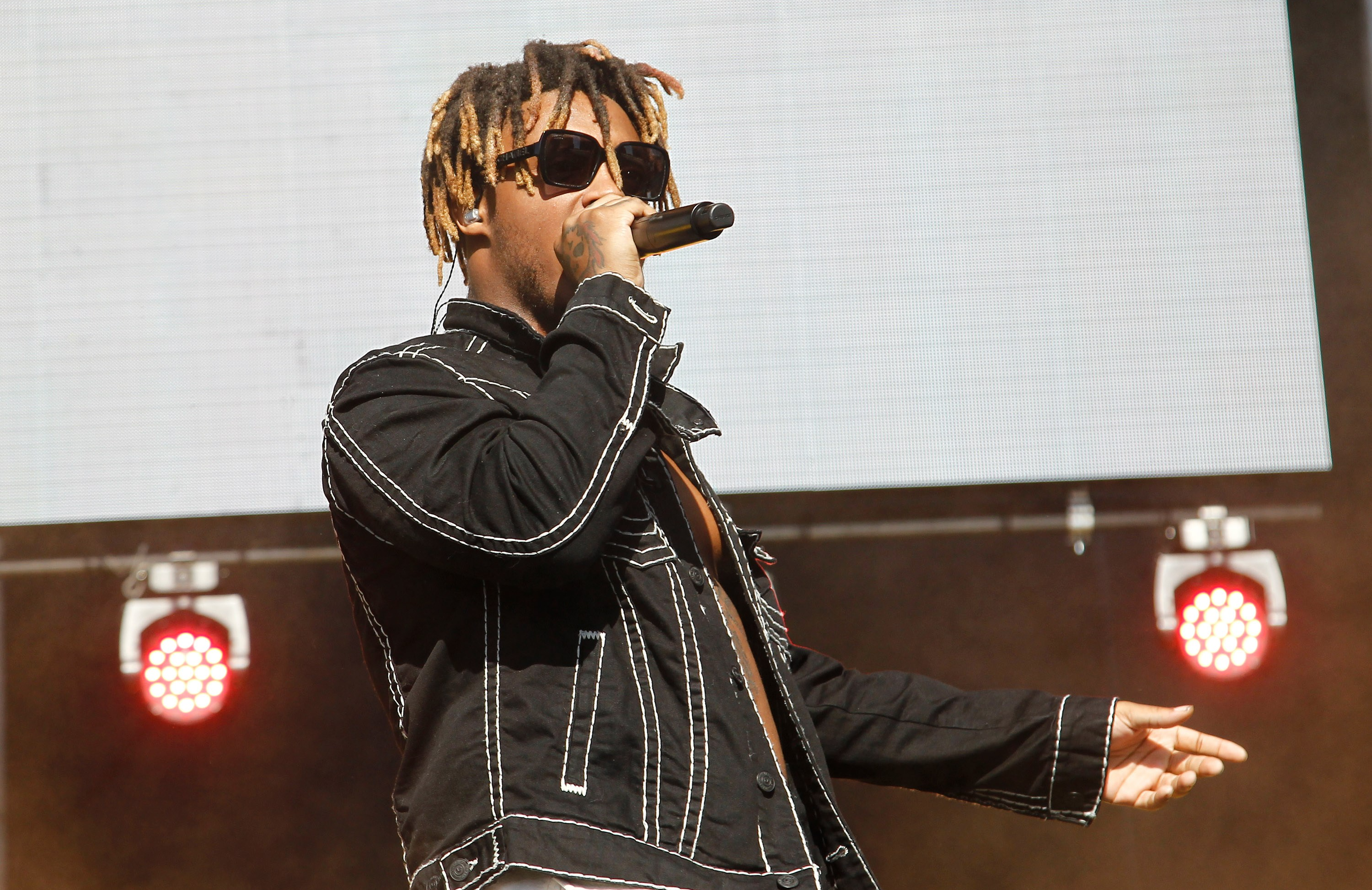 Juice WRLD and XXXTENTACION Feature on New Posthumous Track “The Way” (Photo By: JA/Everett Collection)
