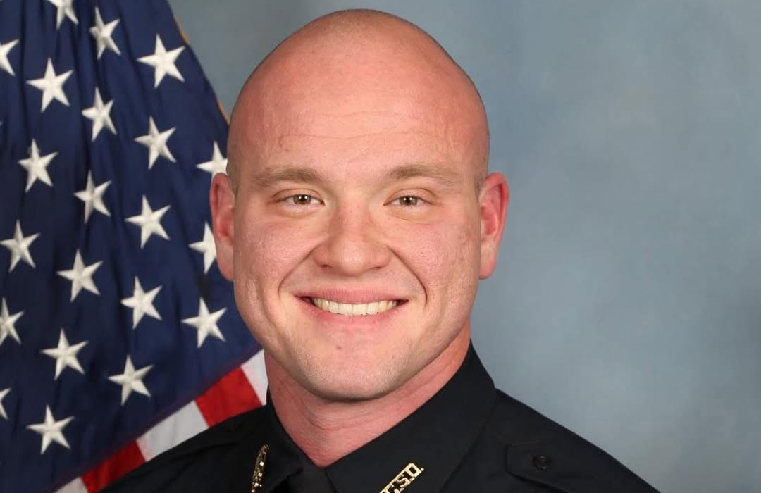 Knox County Sheriff’s Deputy Dalton Swanger (Image via Instagram/@bibleandbullets)