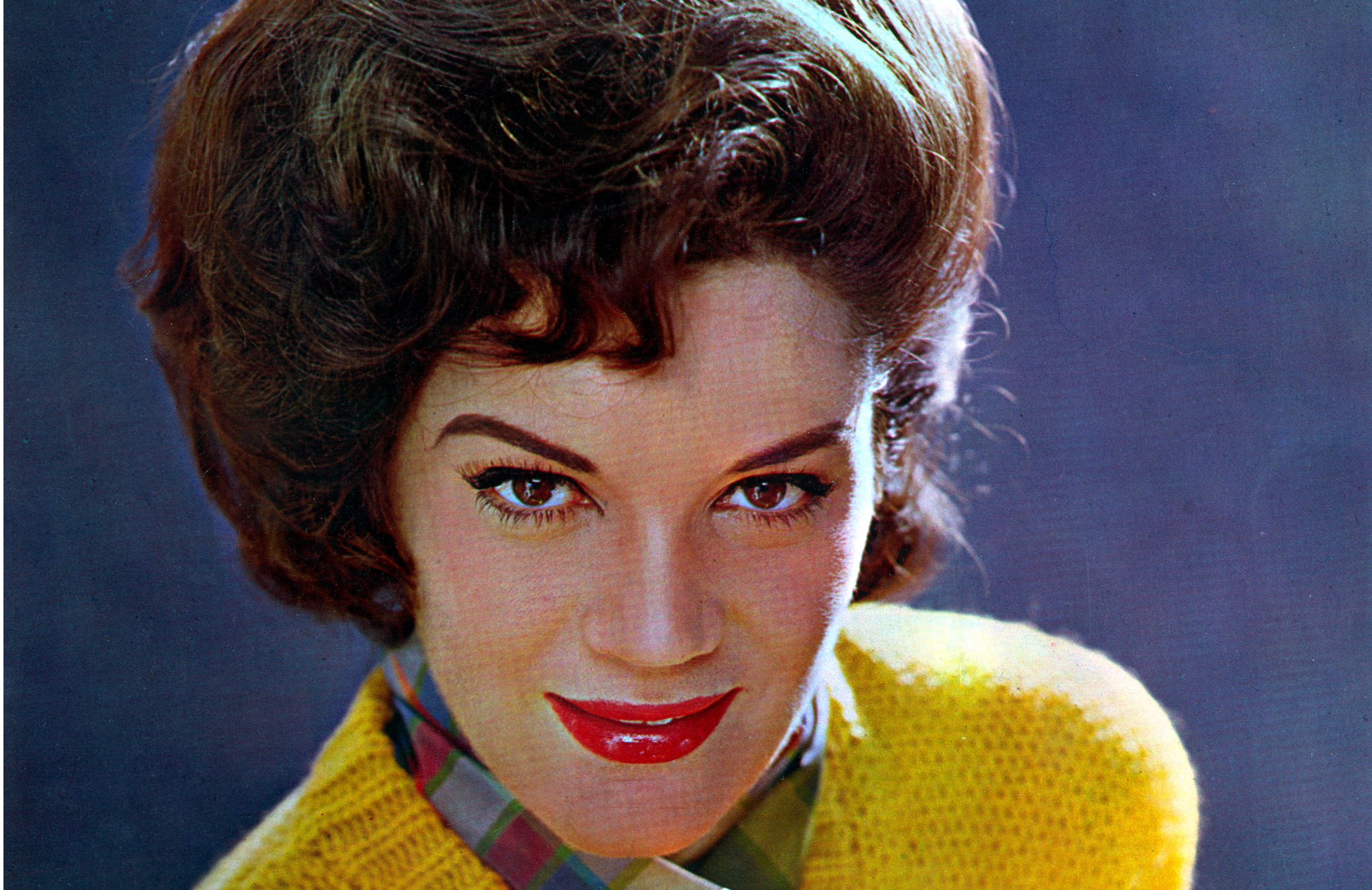 Connie Francis in 1964 (Image via Everett Collection)