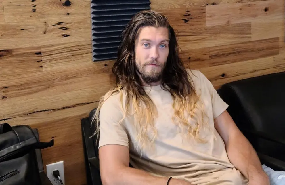 Bryan Braman posing for a picture (Image via Insatgram/@bryanbraman)