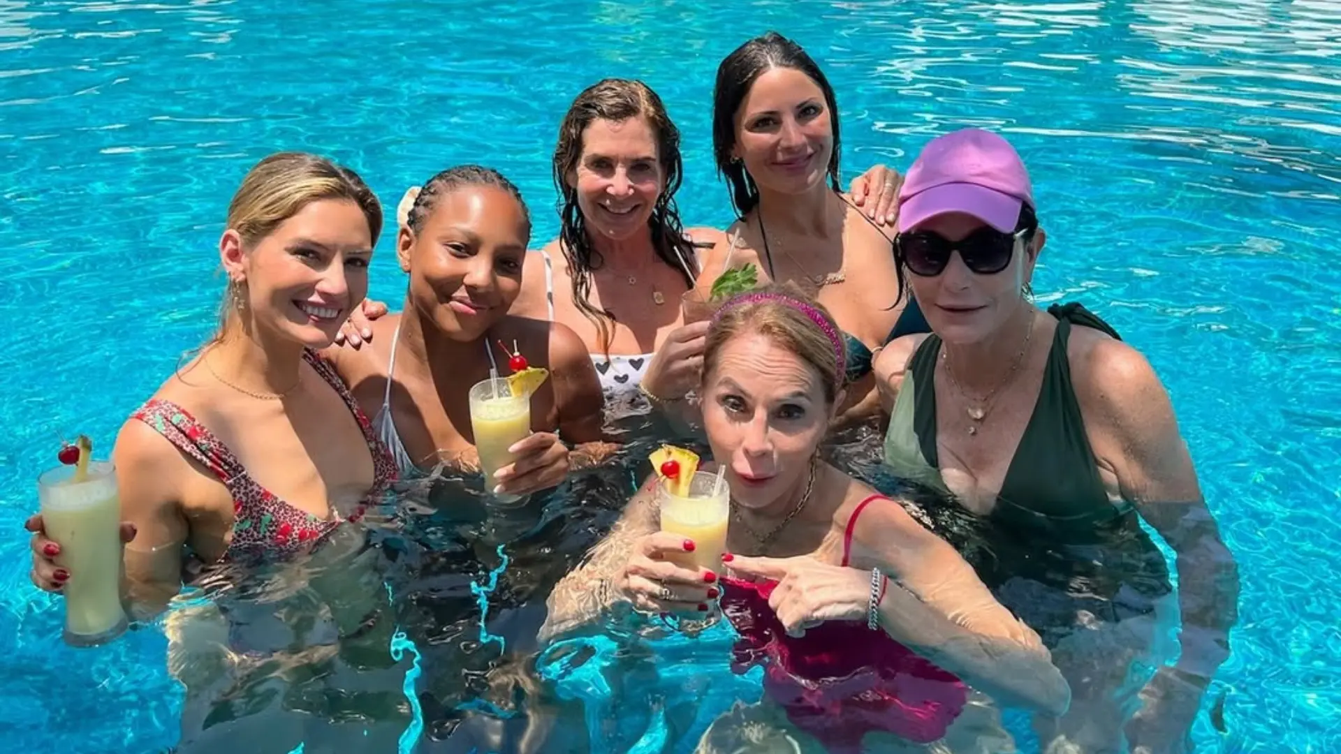 Bachelor in Paradise cast (Image via Instagram @bachelorinparadise)