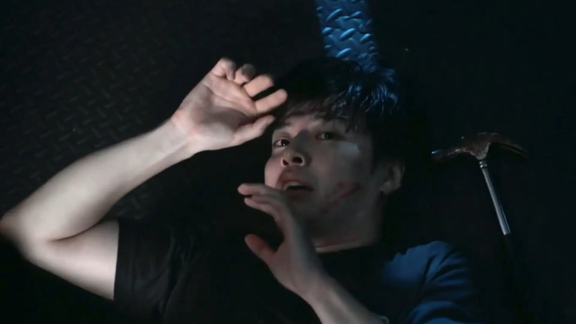 A still from Wall to Wall (Image via Netflix)