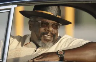 Cedric The Entertainer in The Kelly Clarkson Show (NBC)