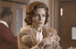 Michelle Pfeiffer in The First Lady (Photo: Murray Close/Showtime)