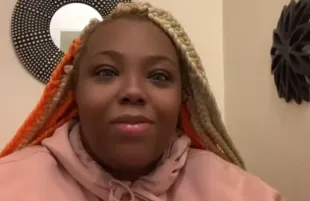 Nykia Hamilton addressing her followers on YouTube (Image via YouTube/@thehamiltonfamily-7)
