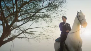 A scene from The Next Prince (Image via YouTube/@MandeeWork)