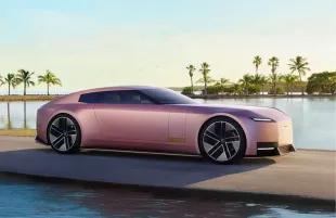 Jaguar's Type 00 (Photo: Instagram/ @ddlovato)